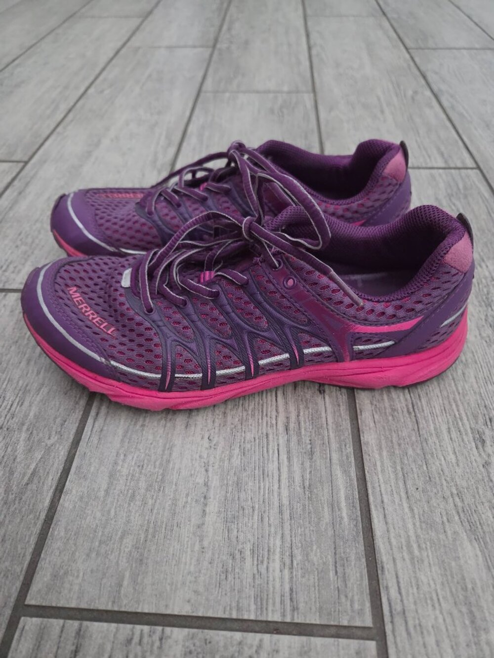 Merrell Women's Performance Running Shoes Purple and Pink Size 8